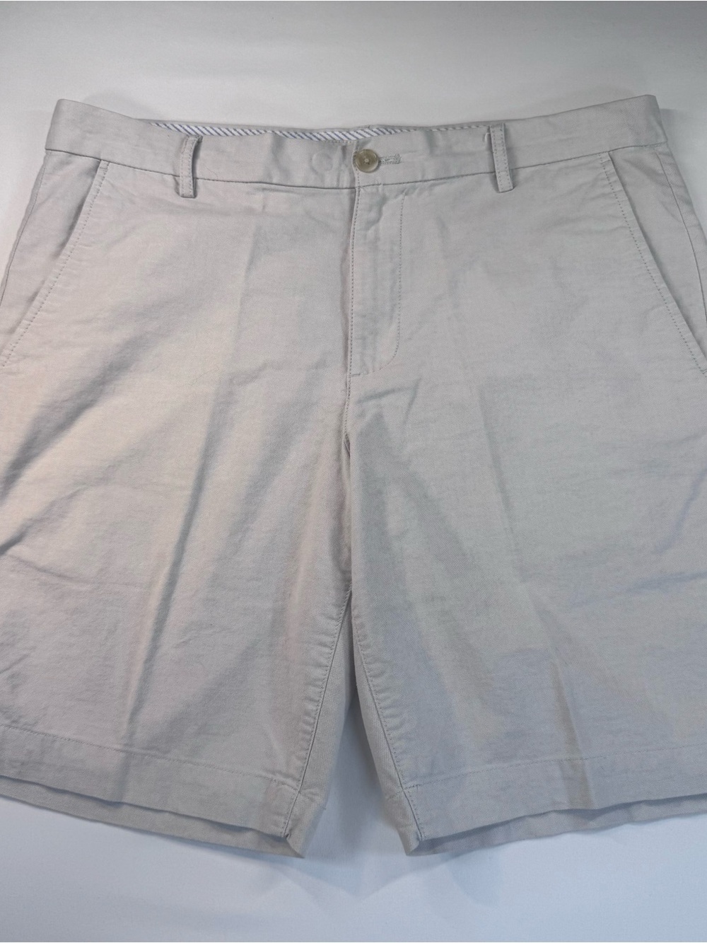 CHAPS Men's Flat Front 4-Pocket Chino Shorts, Light Khaki, Size 34